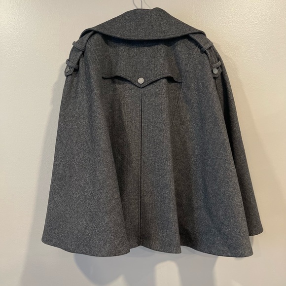 BCBGMaxAzria Tweed Cap - Picture 4 of 4